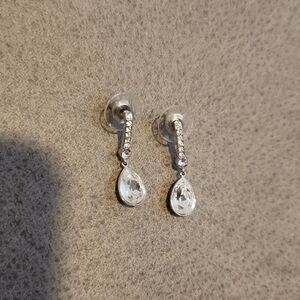 Elegant Silver Earrings with Timeless Design
